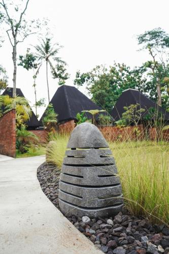 Taman di luar Tanawana Borobudur Living