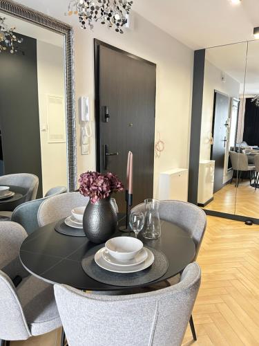 Χώρος καθιστικού στο Apartamenty Kielce-NERO, Rynek, Sienkiewicza, centrum, fv, targi