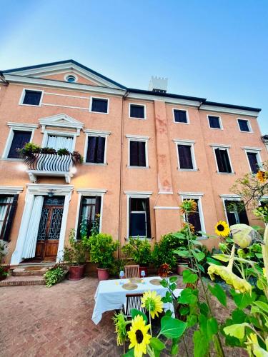 Το κτήριο όπου στεγάζεται  το bed & breakfast
