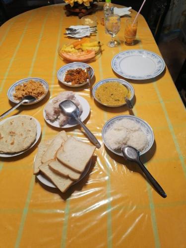 Jídlo v penzionu nebo okolí