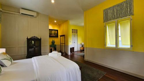 Gallery image of Chompranghouse บ้านชมปรางค์ in Ban Pa Kluai