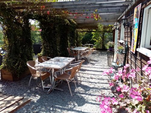 Photo de la galerie de l'établissement Camping La Perle, à La Rochette