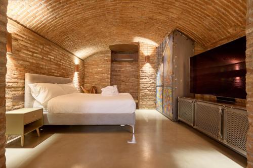 Emme Loft I Flower Moon - Boutique Loft with Jacuzzi