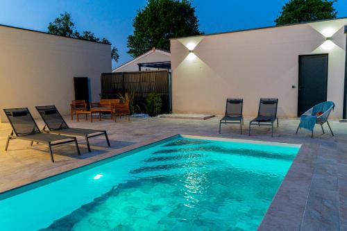 Gallery image of La Villa des Graves - à 15min de Bordeaux in Ayguemorte-les-Graves