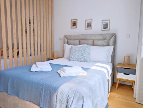 Downtown Studio 80 meters to metro and Free Parking