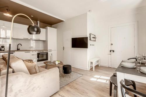 A21 République Marais 1BedRoom Paris03 AC
