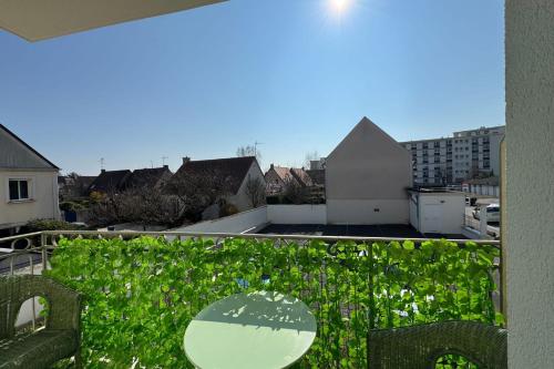 T2 well equipped with balcony in Caen