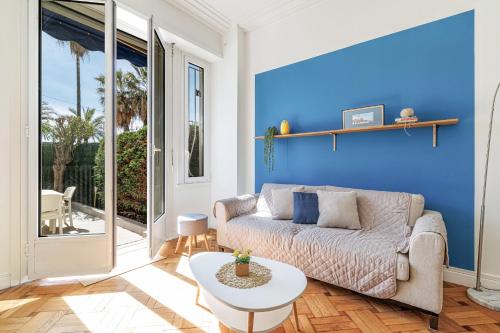 Promenade des Anglais 2 Bdr Large Terrace