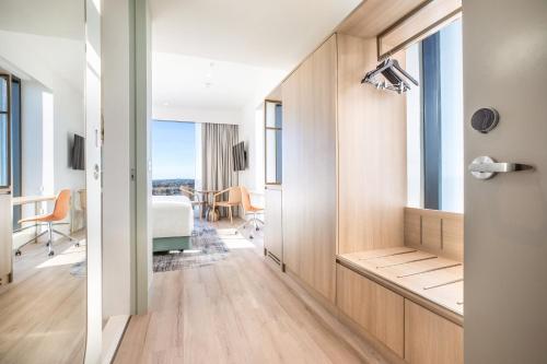 Koupelna v ubytování Holiday Inn & Suites Geelong by IHG