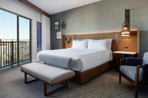 Sol Cypress, San Antonio, A Tribute Portfolio Hotel Image
