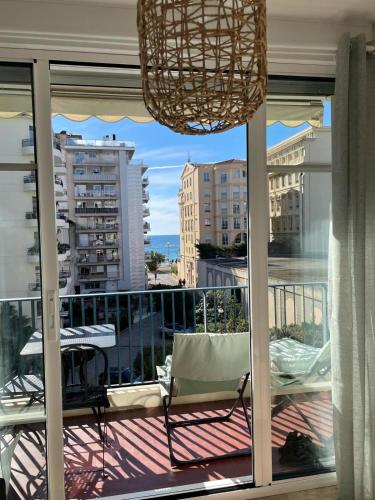 #26 Staywiz us -Idealy located flat AC 2mins walk to Sea balcony