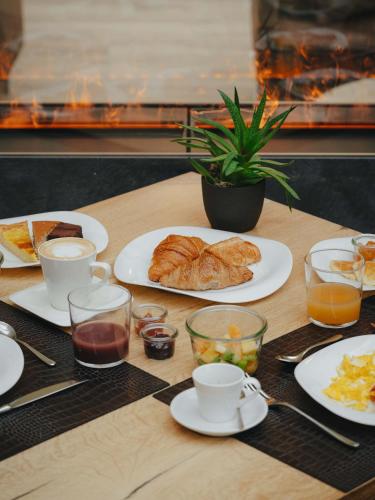 Jídlo v hotelu nebo okolí