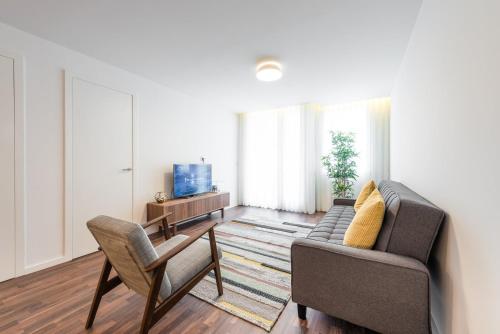 GuestReady - Square Painted Ceuta