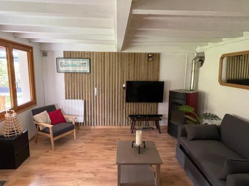 Chalet type pagotin rénové au coeur