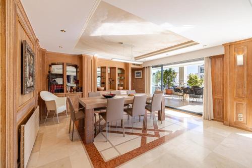 REF 823 - Cannes Center - Duplex apartment for rent