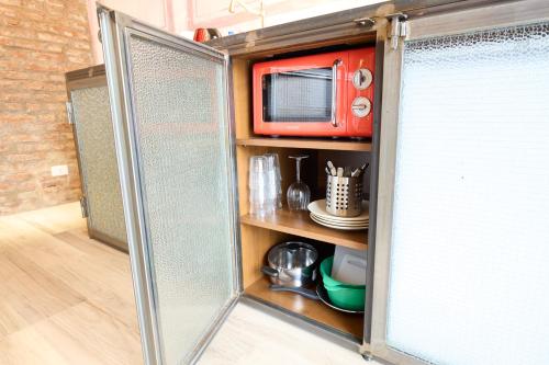 Emme Loft I Red Moon - Chic Design Loft Milan