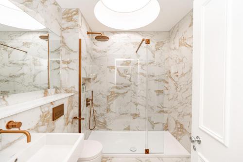 Dragon Suites Luxury Apartments at 9 Albyn Place photo 33