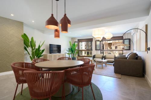 San Francisco Top-Luxury, by Homing U