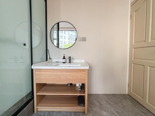 Ένα μπάνιο στο Taoshe Mountain Guesthouse