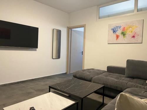 Exclusive ladadika apartment 3