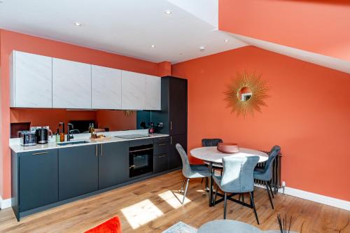 Dragon Suites Luxury Apartments at 9 Albyn Place photo 68