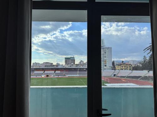 Bazén v ubytování Arena Apartment Elbasan nebo v jeho okolí