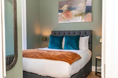 Dragon Suites Luxury Apartments at 9 Albyn Place photo 73