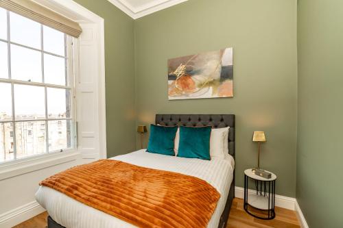Dragon Suites Luxury Apartments at 9 Albyn Place photo 76