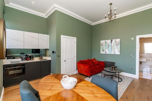 Dragon Suites Luxury Apartments at 9 Albyn Place photo 75