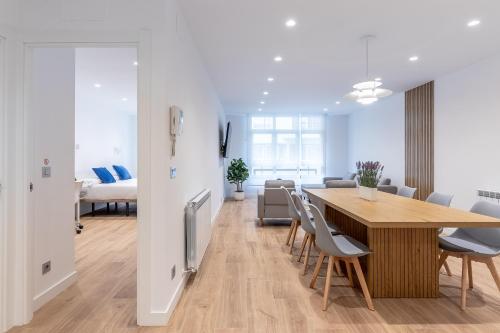 Azkuna Home Apartment
