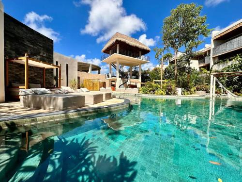 Kolam renang di atau dekat dengan Relaxing Lakeside Retreat Pool, Hot Tub y Patio