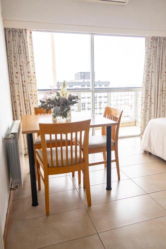 Ruang duduk di Bristol Apart Hotel