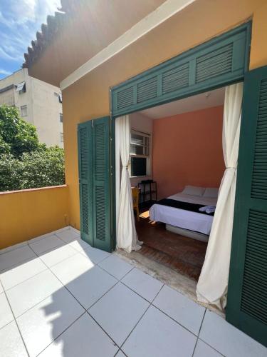 Ένα ή περισσότερα κρεβάτια σε δωμάτιο στο VENÊ HOUSE wellbeing where magic happens