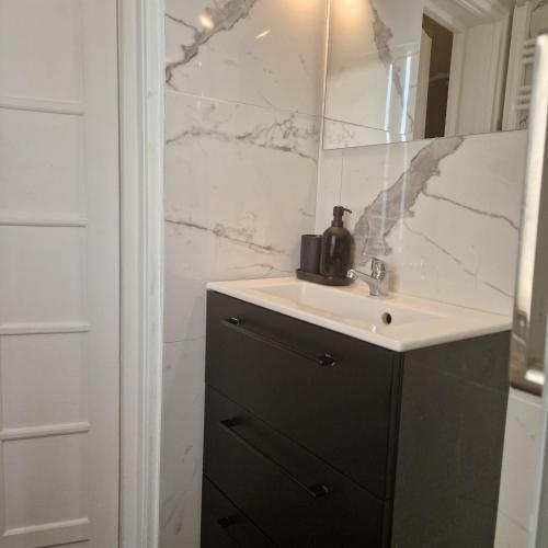 Photo de la galerie de l'établissement Elegant Area and Center of Paris, à Paris