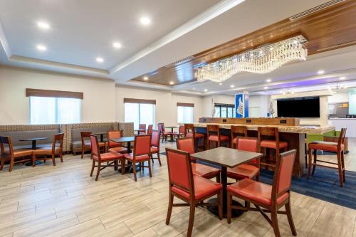 Holiday Inn Express-International Drive, an IHG Hotel Image