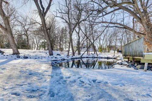 Riverside Retreat Near Trails in Johnson Creek en invierno