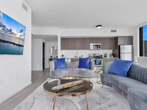 X Lounge-Contemporary Corner Residence photo 29