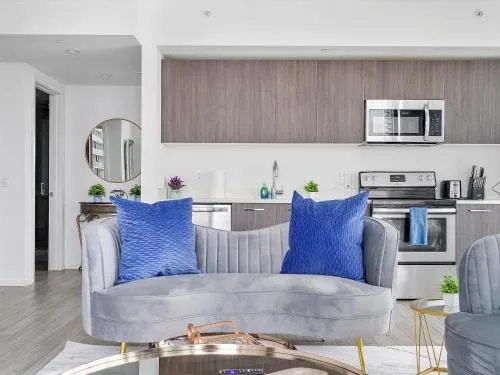 X Lounge-Contemporary Corner Residence photo 28