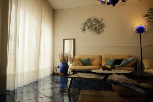 Ruang duduk di The Dreamer's Terrace