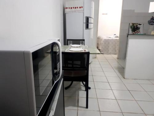 Dapur atau dapur kecil di Sua Casa No Recife Excelente Custo Benefício
