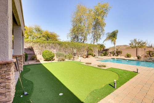 Kolam renang di atau dekat dengan Luxe Mtn-View Mansion with Hot Tub in Phoenix!