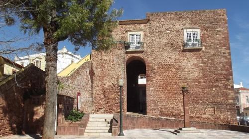 Gallery image of Casa à Porta do Torreão in Silves