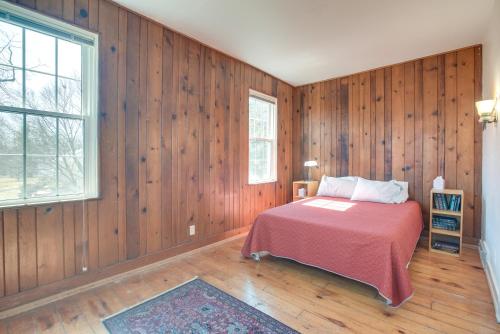 Gallery image of Spacious and Updated Farmhouse in Yellow Springs in Fairborn