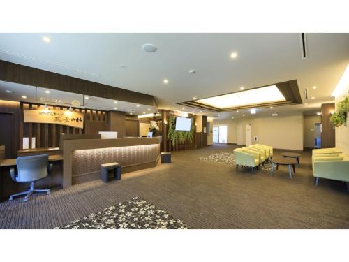 a lobby with a waiting area and a waiting room at Hotel Futaba no Mori - Vacation STAY 56187v in Kiyohashi