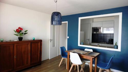 Photo de la galerie de l'établissement Résidence Le Sloop - Location de Vacances - PORNICHET - Appartement Face Mer MAE-7471, à Pornichet