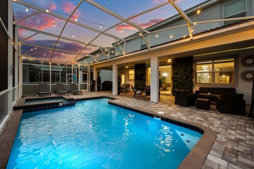 Upstay 9BR Villa w Pool & Cinema - Epic Universe photo 9