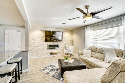 Gallery image of Patio and Fenced Yard Newly Renovated Hurst Home! in Hurst