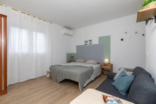 Studio apartment Lea with free bikes