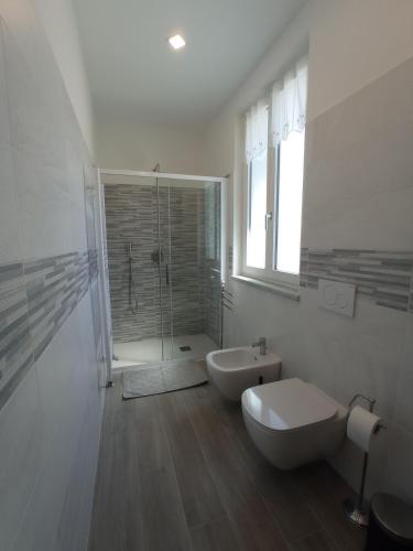 Bilik mandi di Casa Tofi