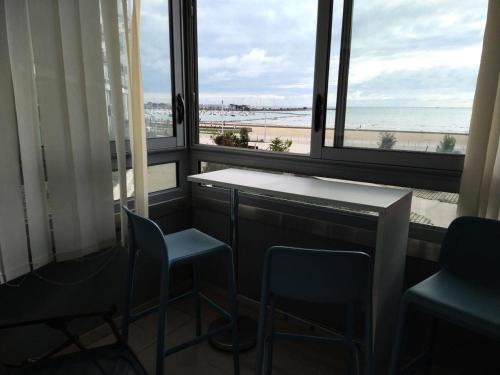 Résidence Les Marines - PORNICHET - Appartement face mer pour 4 personnes MAE-0511